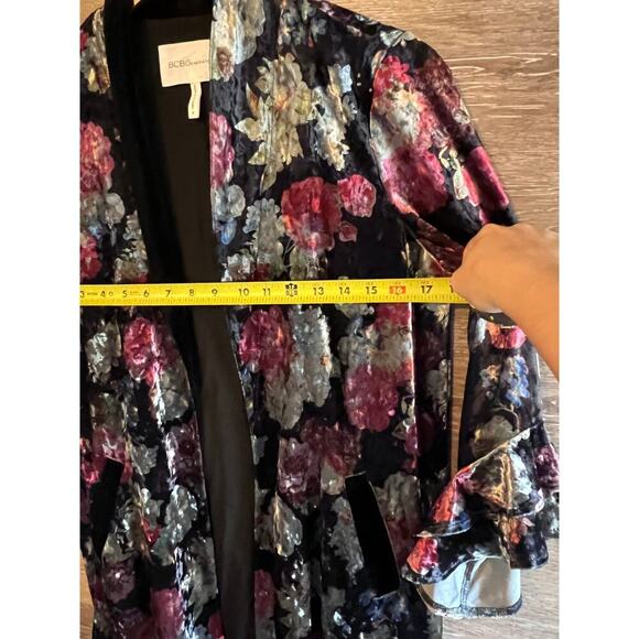 BCBG GENERATION sz Small Floral Cardigan Blazer Bell Sleeves Velour Gothic - Picture 4 of 10